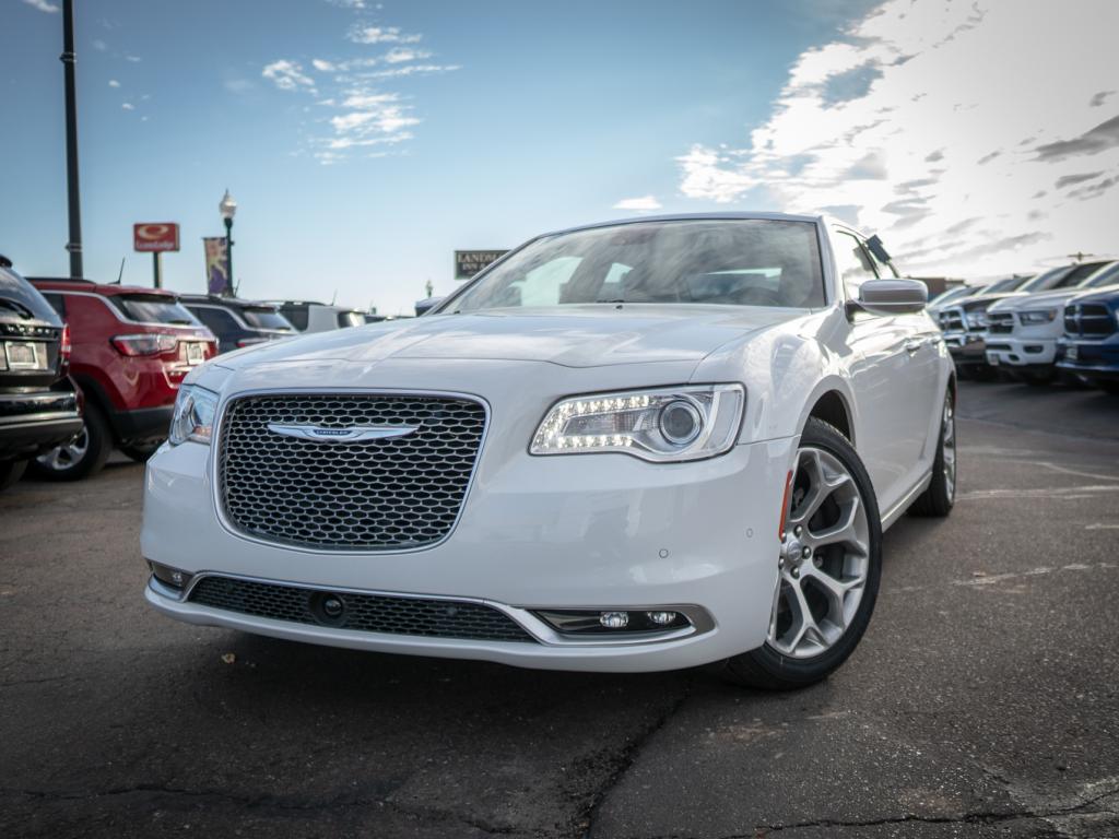 New 2018 Chrysler 300c